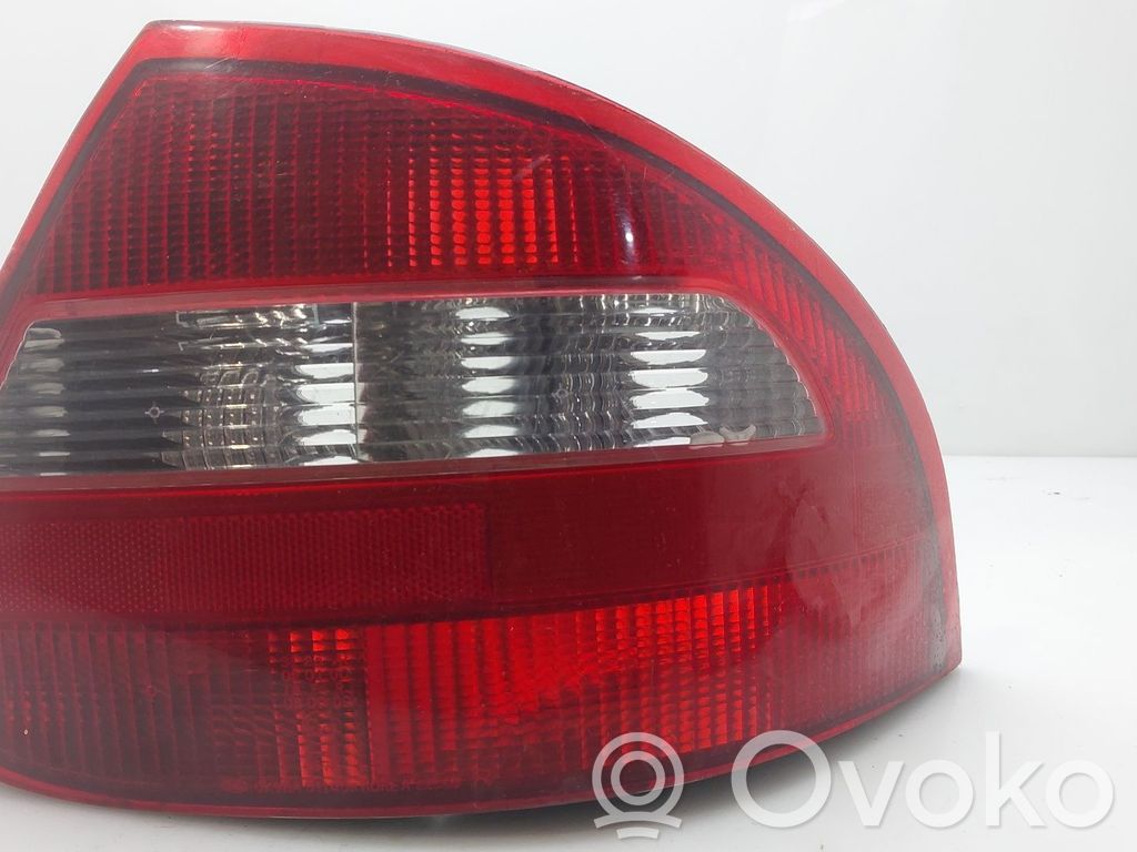 KIA Clarus Luci posteriori 