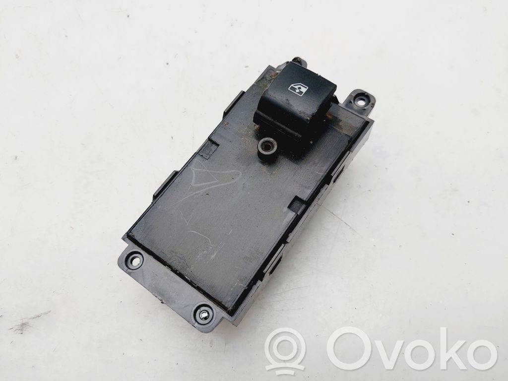 Chevrolet Cruze Electric window control switch 