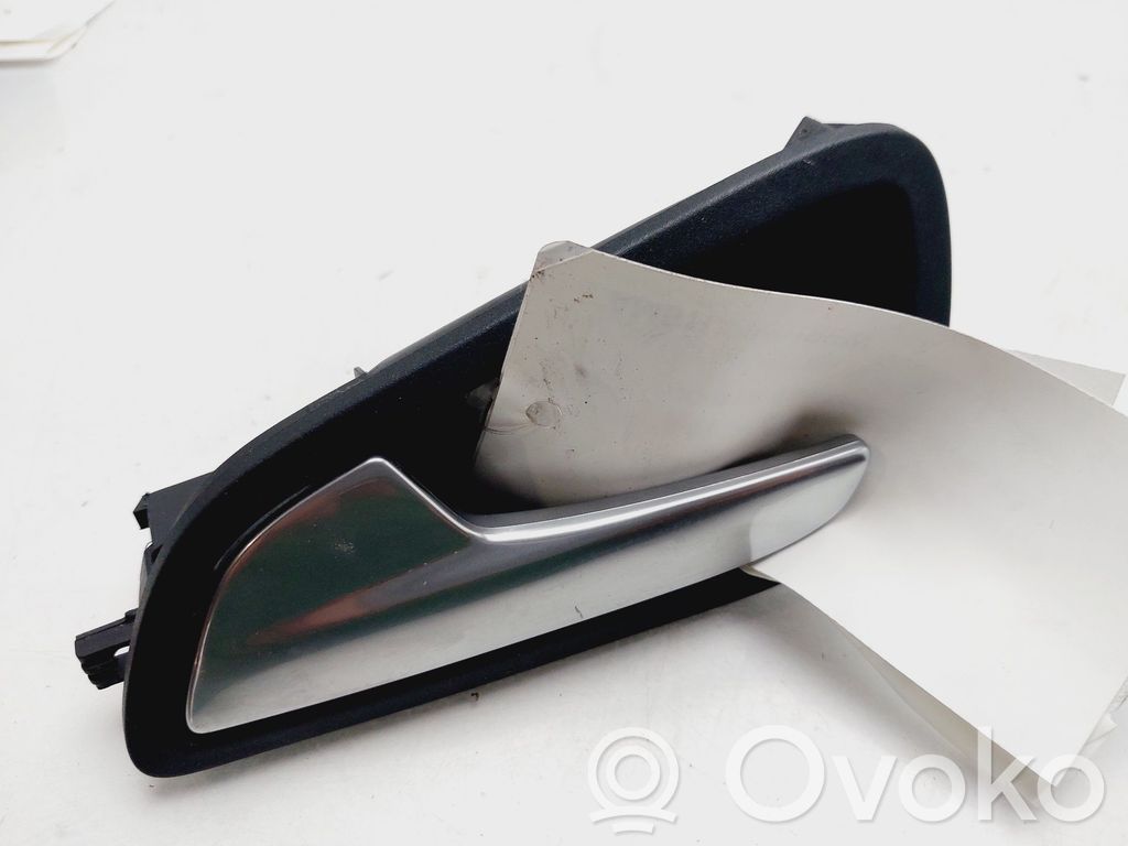 Manecilla interna puerta trasera   AM51U22601BEW