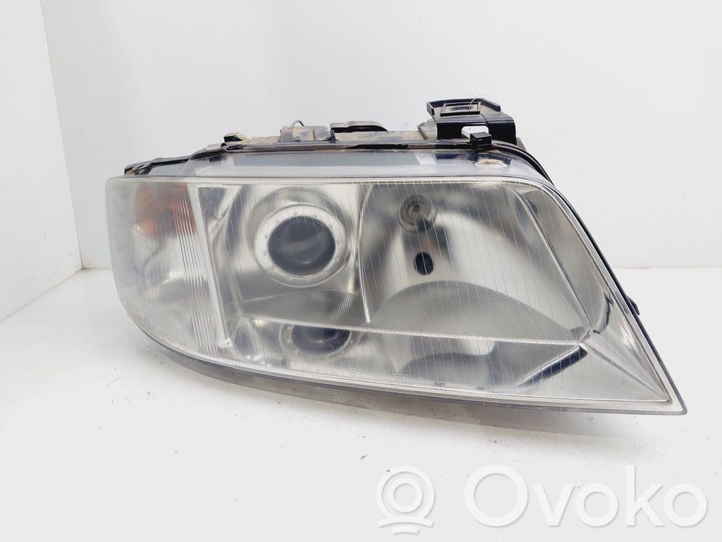 Audi A6 S6 C5 4B Scheinwerfer 