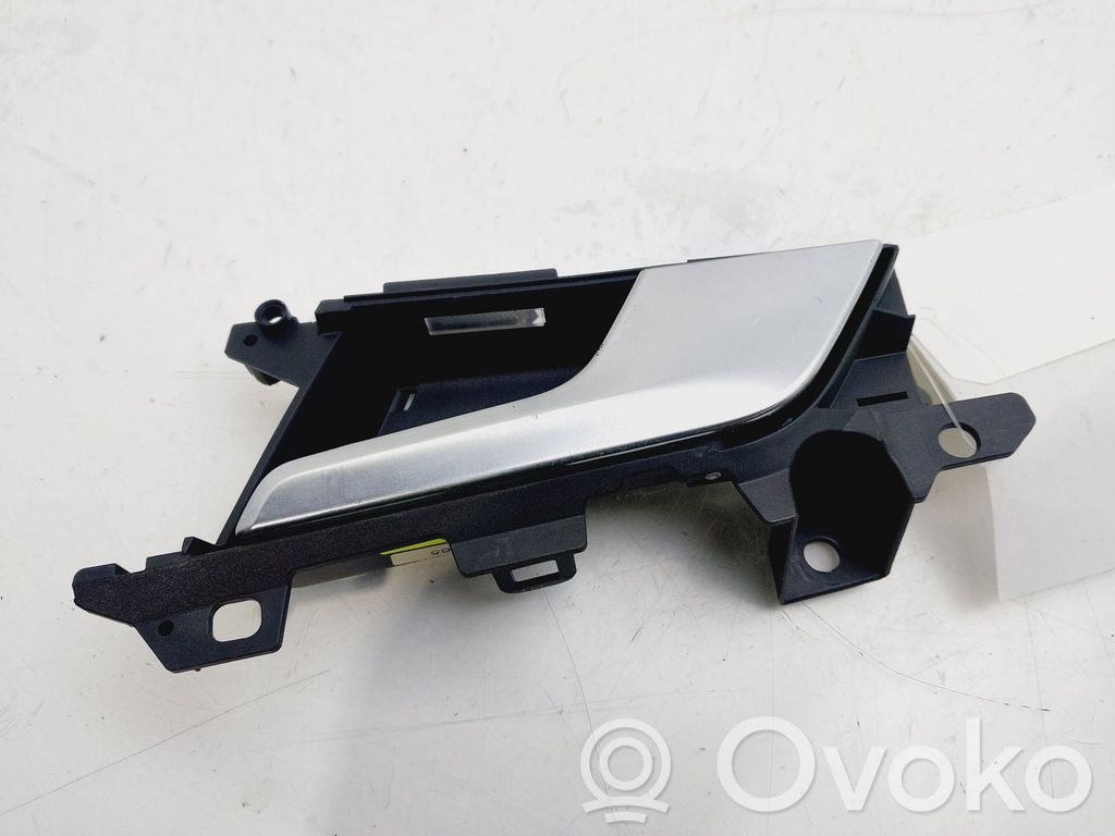 Audi A4 S4 B9 Manecilla interna puerta trasera 