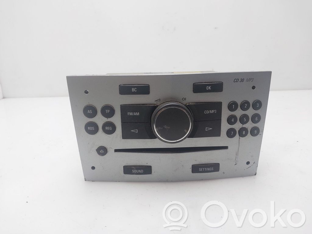 Panel / Radioodtwarzacz CD/DVD/GPS   13289932