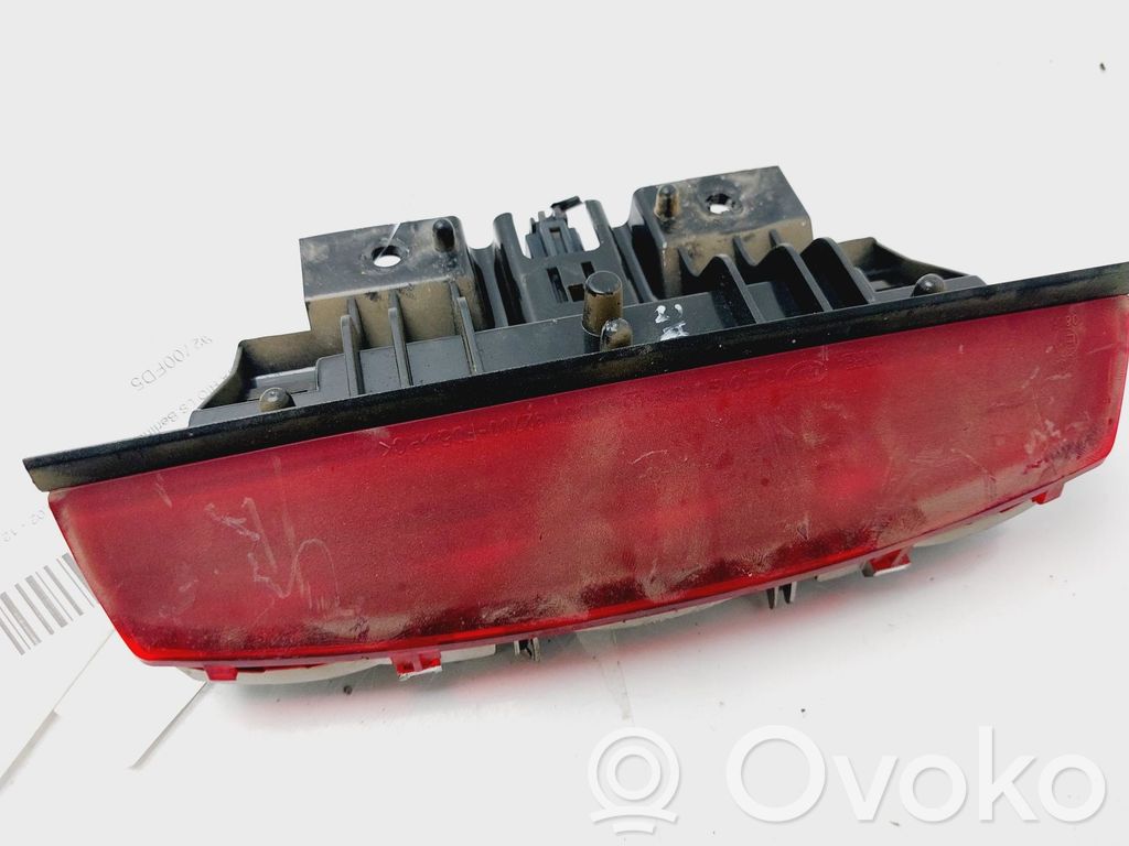 KIA Rio Third/center stoplight 