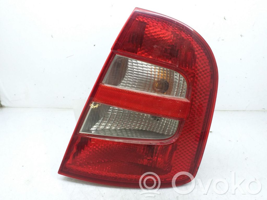 Skoda Fabia Mk1 (6Y) Lampă spate în caroserie 