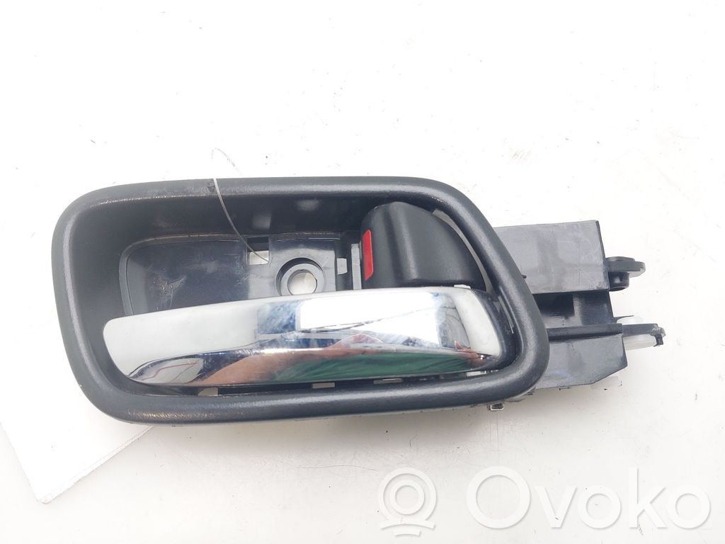 Honda CR-V Poignée inférieure de porte avant