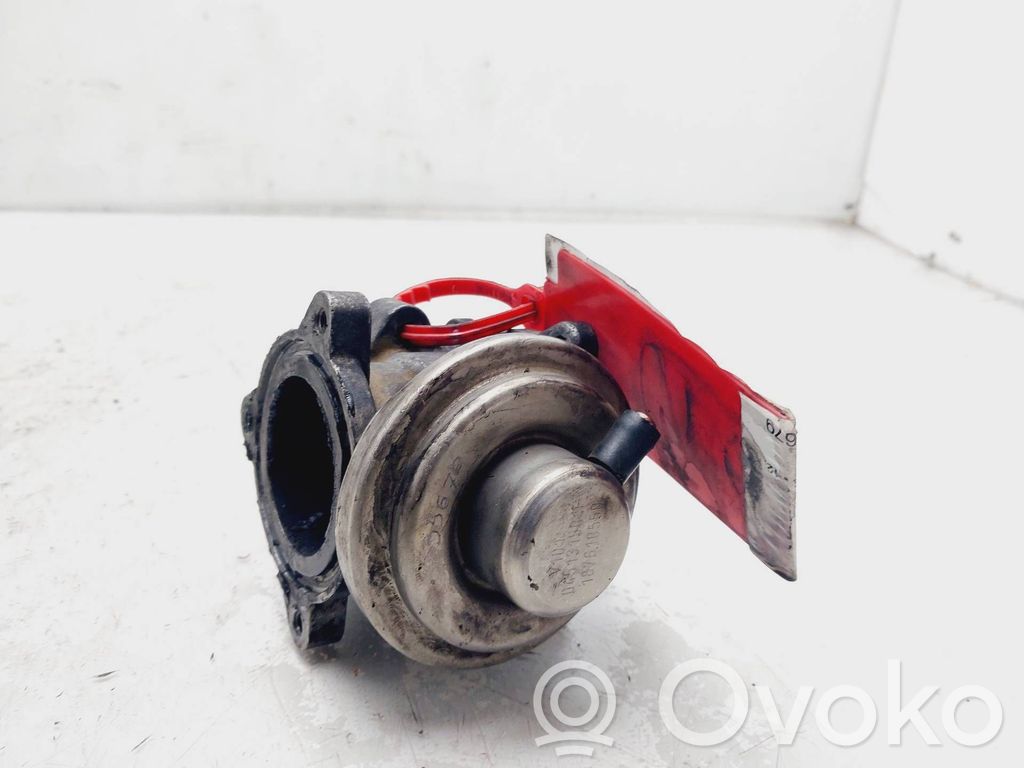 Válvula EGR   045131501F