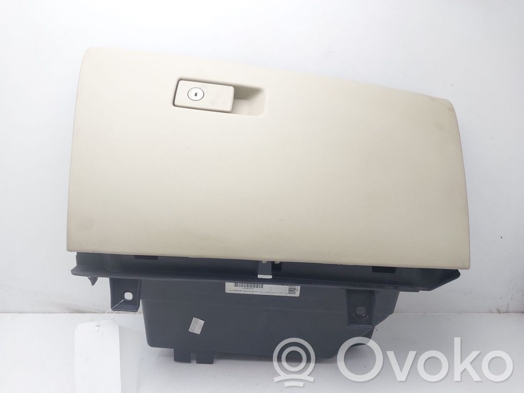 Guantera   39809225