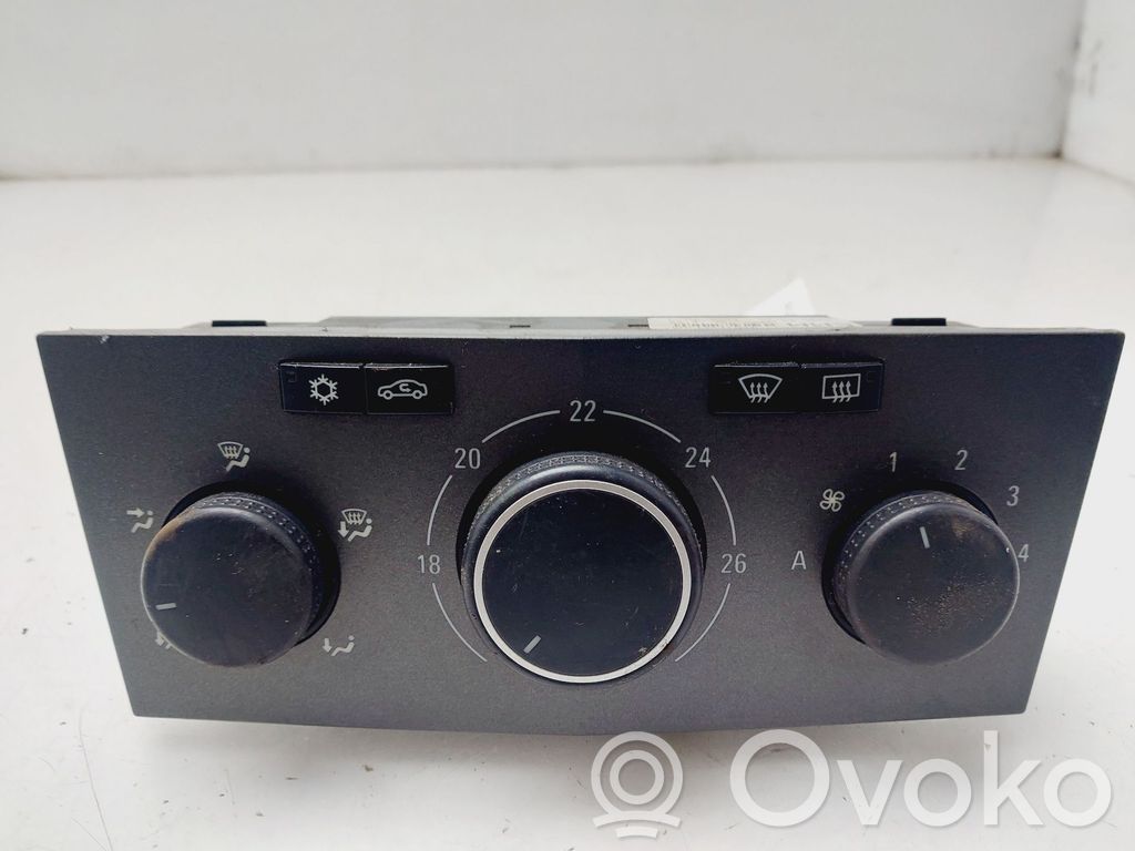 Opel Astra H Climate control unit 