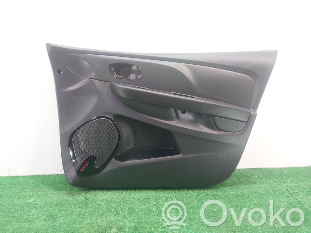 Renault Clio IV Etuoven verhoilu 