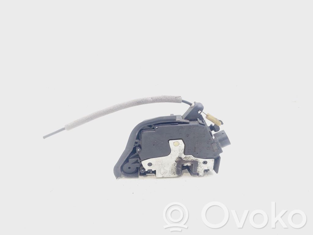 Front door lock   8253431