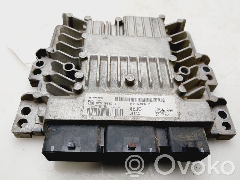 Unidad de control/módulo del motor   8V2112A650EC
