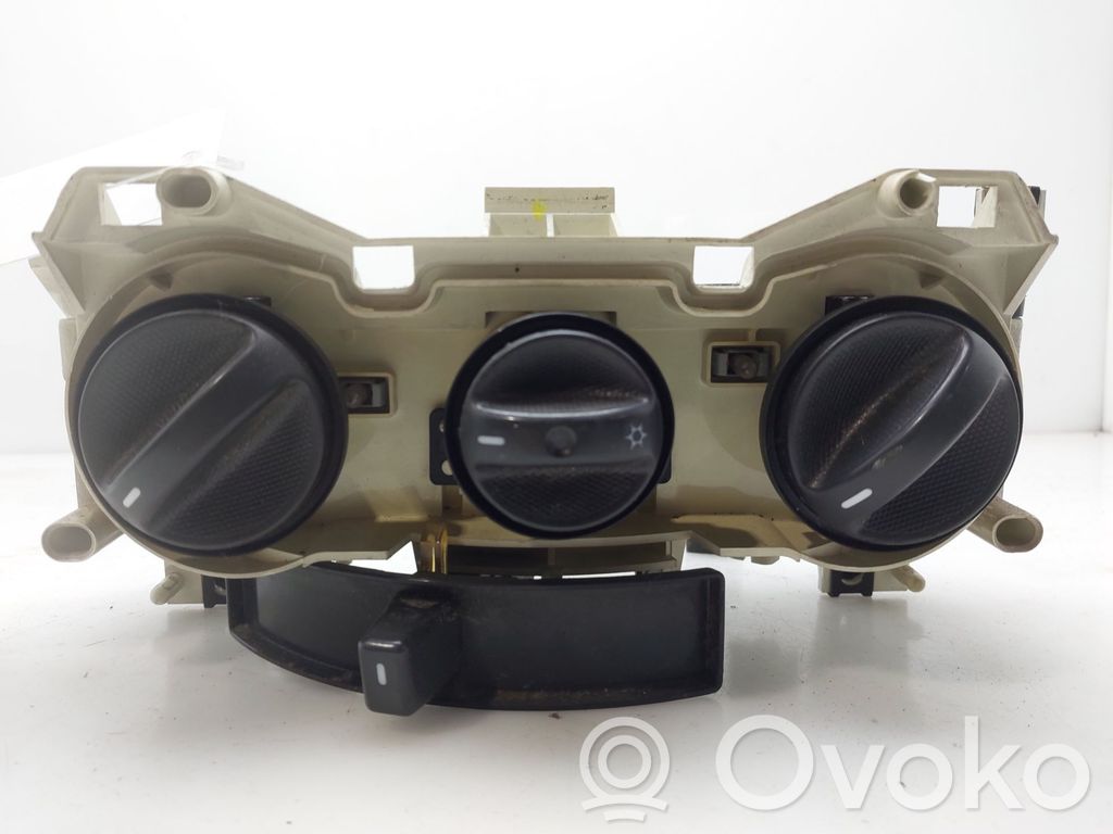 Fiat Punto (188) Ilmastoinnin ohjainlaite 