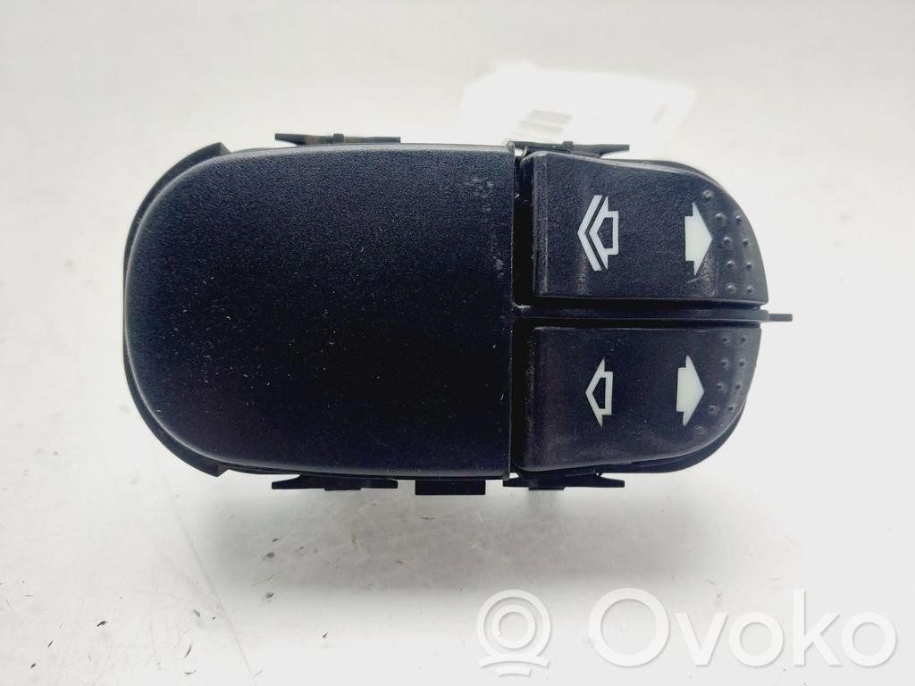 Ford Focus Interruptor del elevalunas eléctrico 