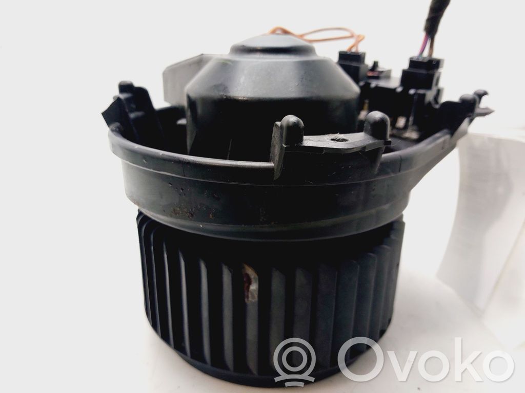 Infiniti QX30 Ventola riscaldamento/ventilatore abitacolo