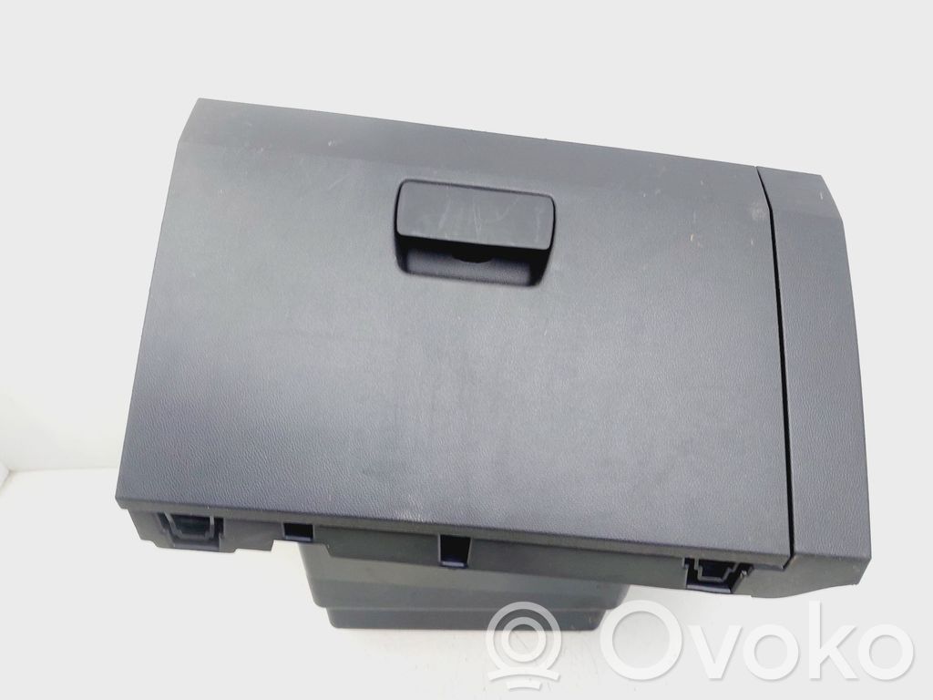 Guantera   685008756R