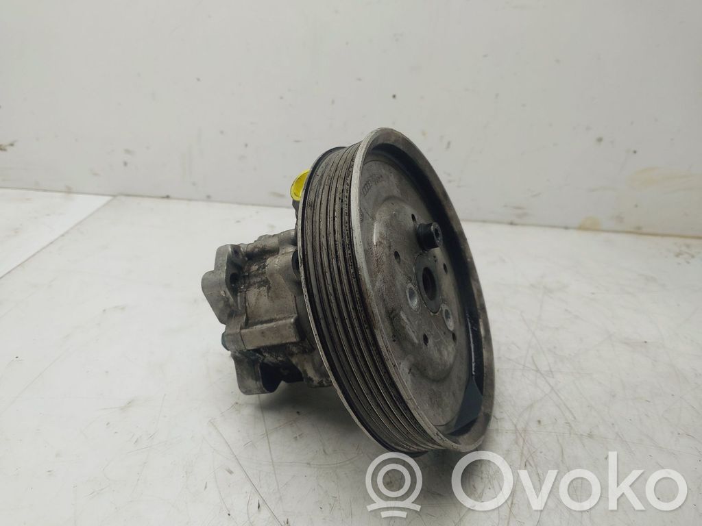 Audi A6 S6 C5 4B Power steering pump 
