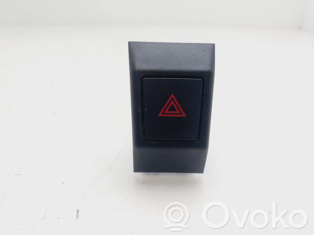 Cupra Formentor Botón interruptor de luz de peligro 