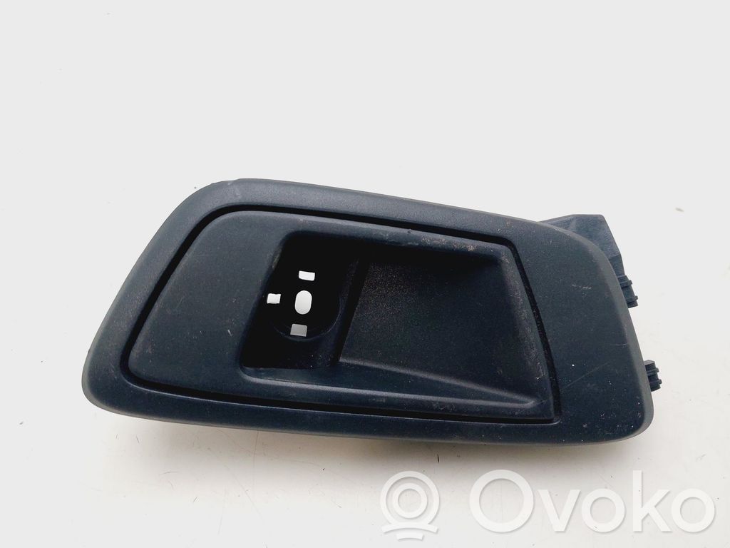 Ford Fiesta Klamka wewnętrzna drzwi tylnych 