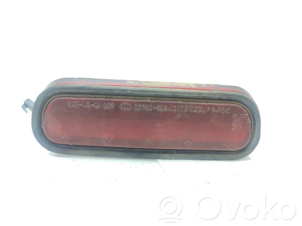 KIA Sorento Third/center stoplight 