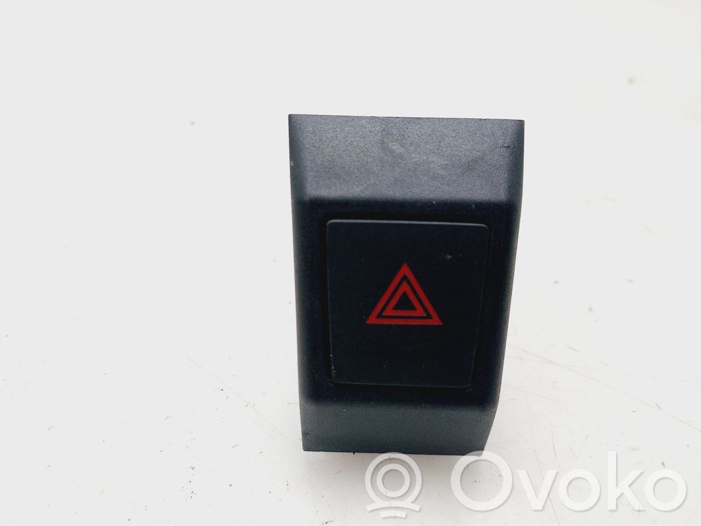 Cupra Formentor Botón interruptor de luz de peligro 