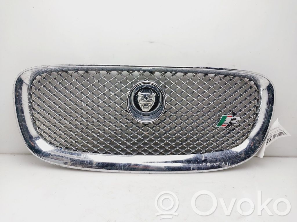 Jaguar XF X250 Etusäleikkö 