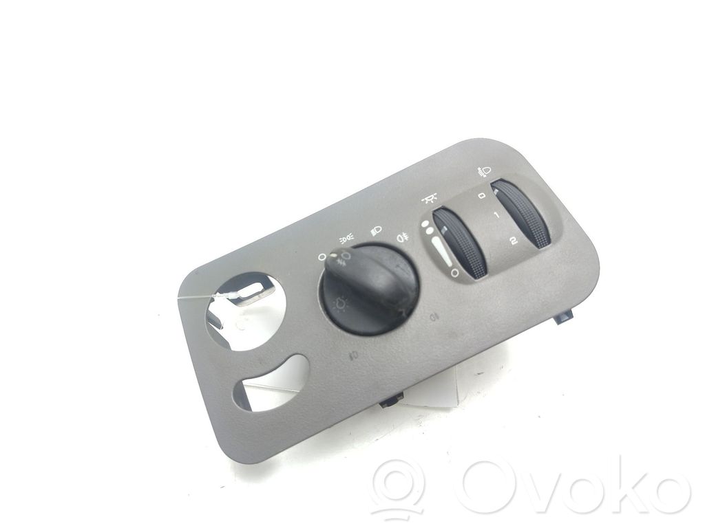 Chrysler Voyager Light switch 