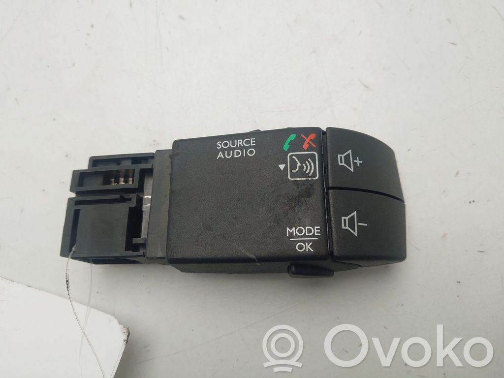Dacia Dokker Interruptor de control multifunción 