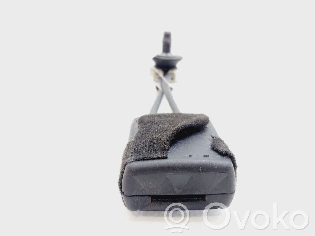 Opel Corsa E Gurtschloss vorne 