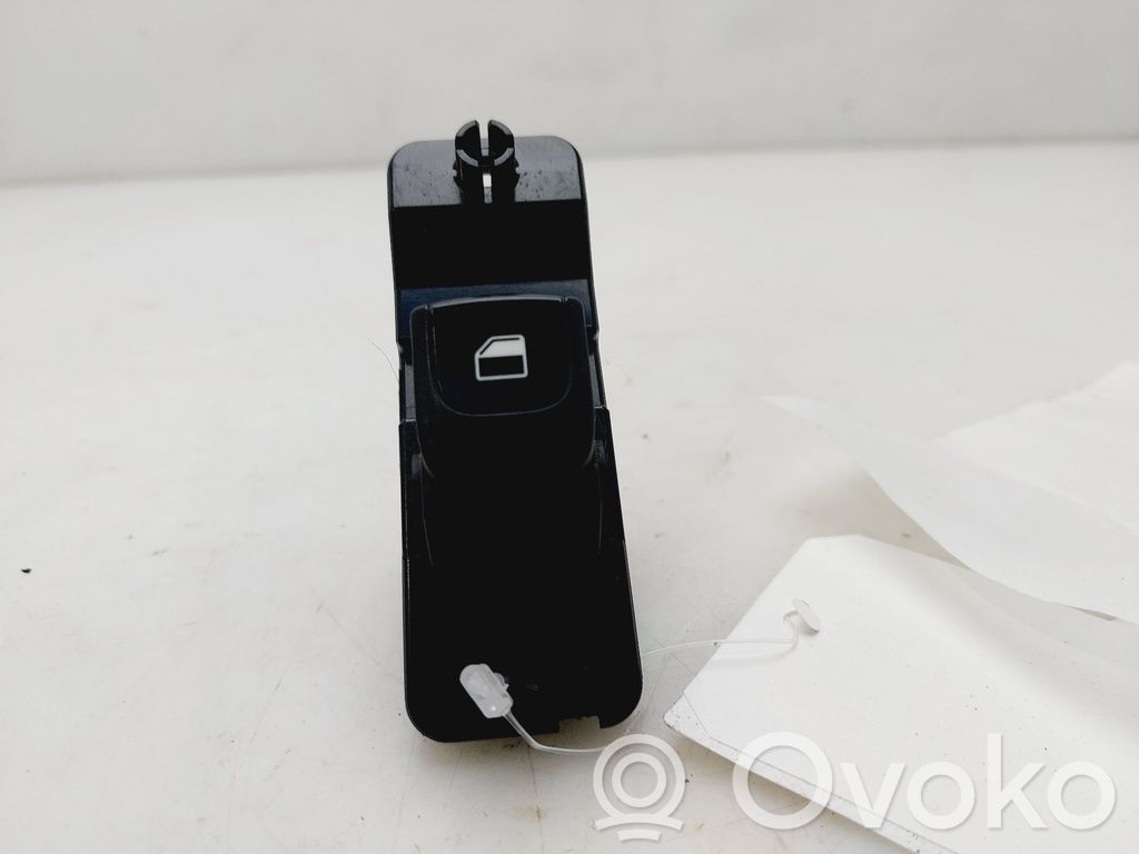 KIA Stonic Electric window control switch 