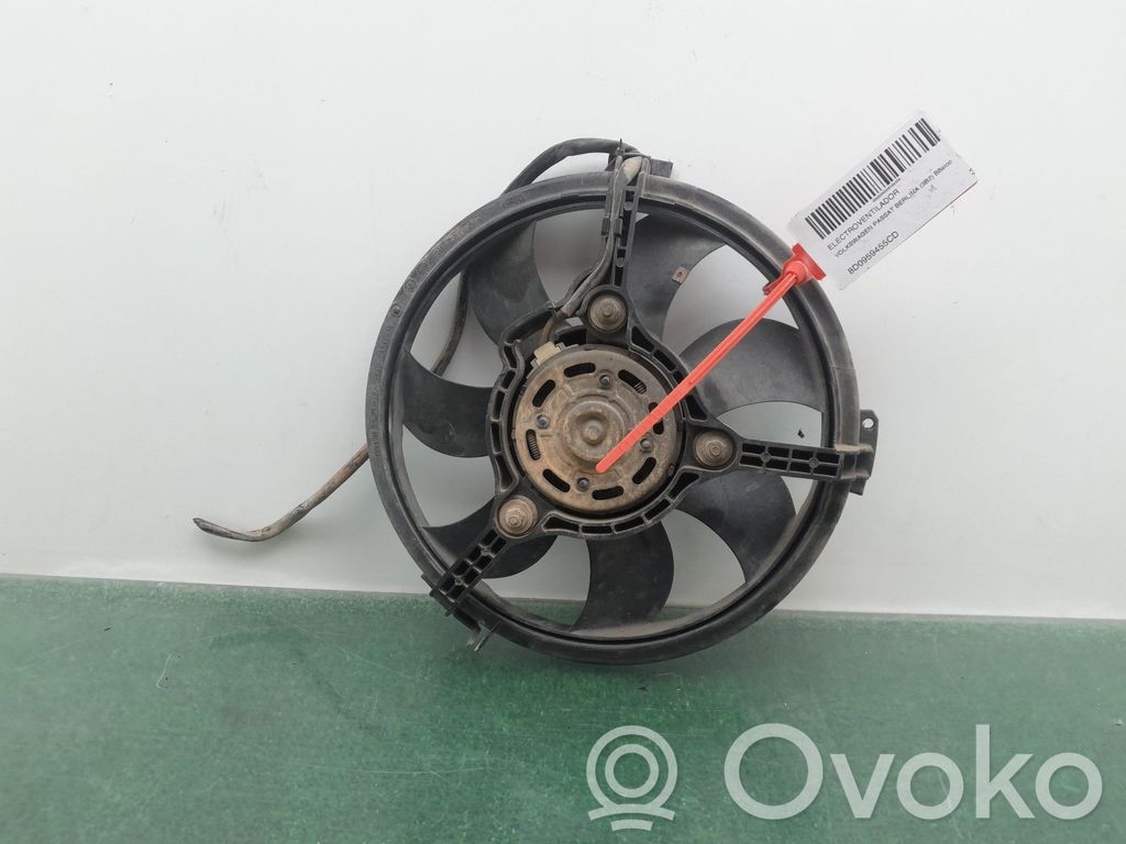 Volkswagen PASSAT B5 Elektryczny wentylator chłodnicy 