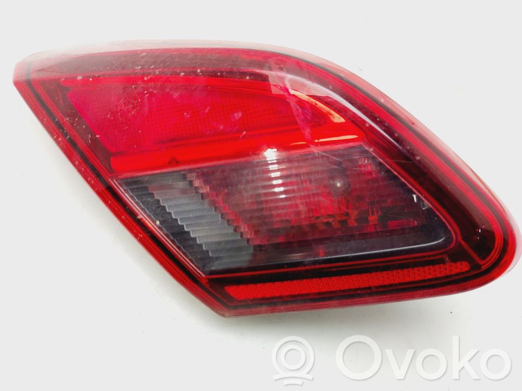 Opel Corsa E Takaluukun takavalot 