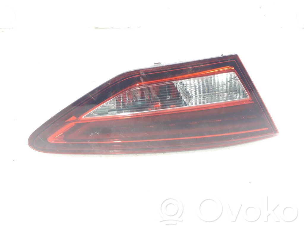 Seat Leon (5F) Lampă spate în capacul portbagajului