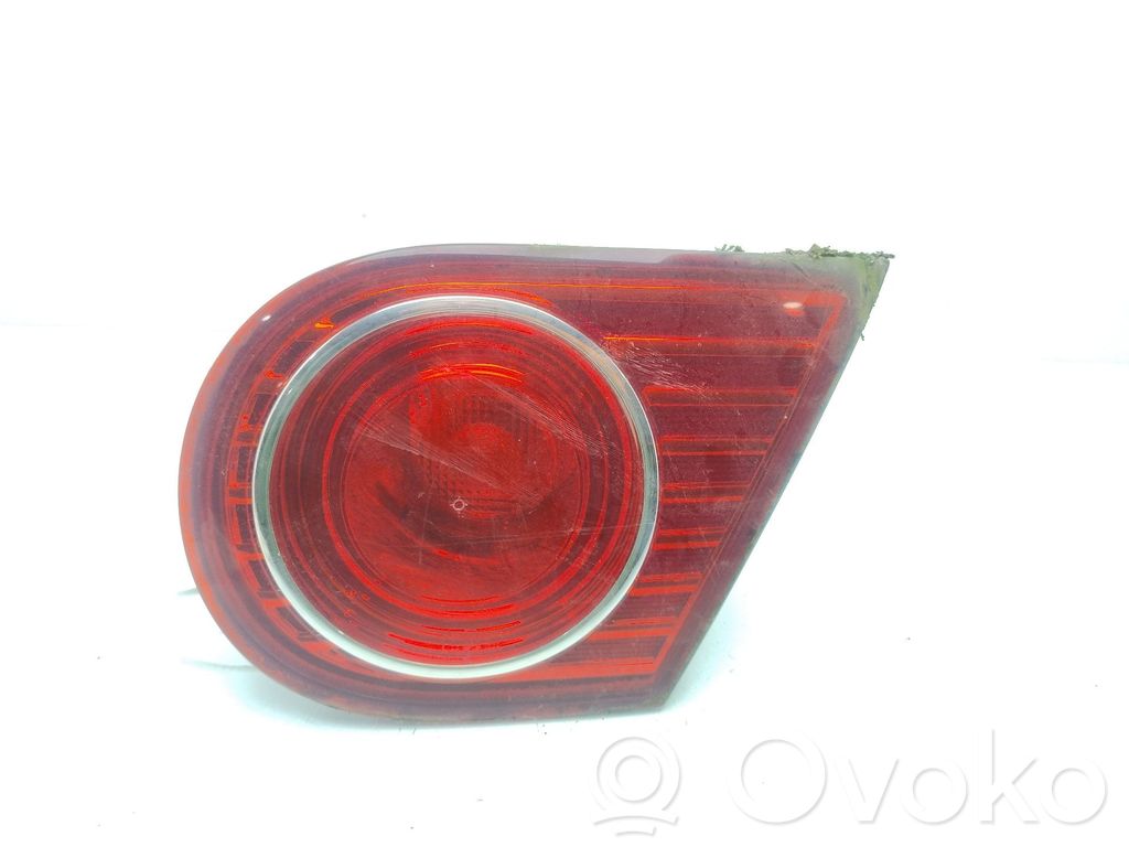 KIA Opirus Tailgate rear/tail lights 