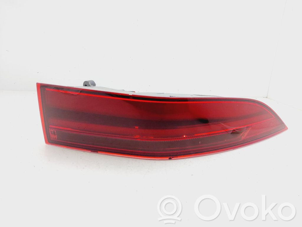Jaguar E-Pace Rear/tail lights 