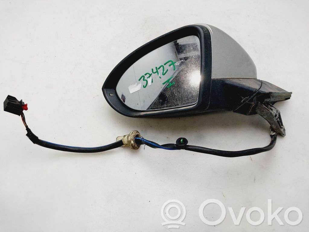 Volkswagen Golf VII Elektryczne lusterko boczne drzwi przednich 