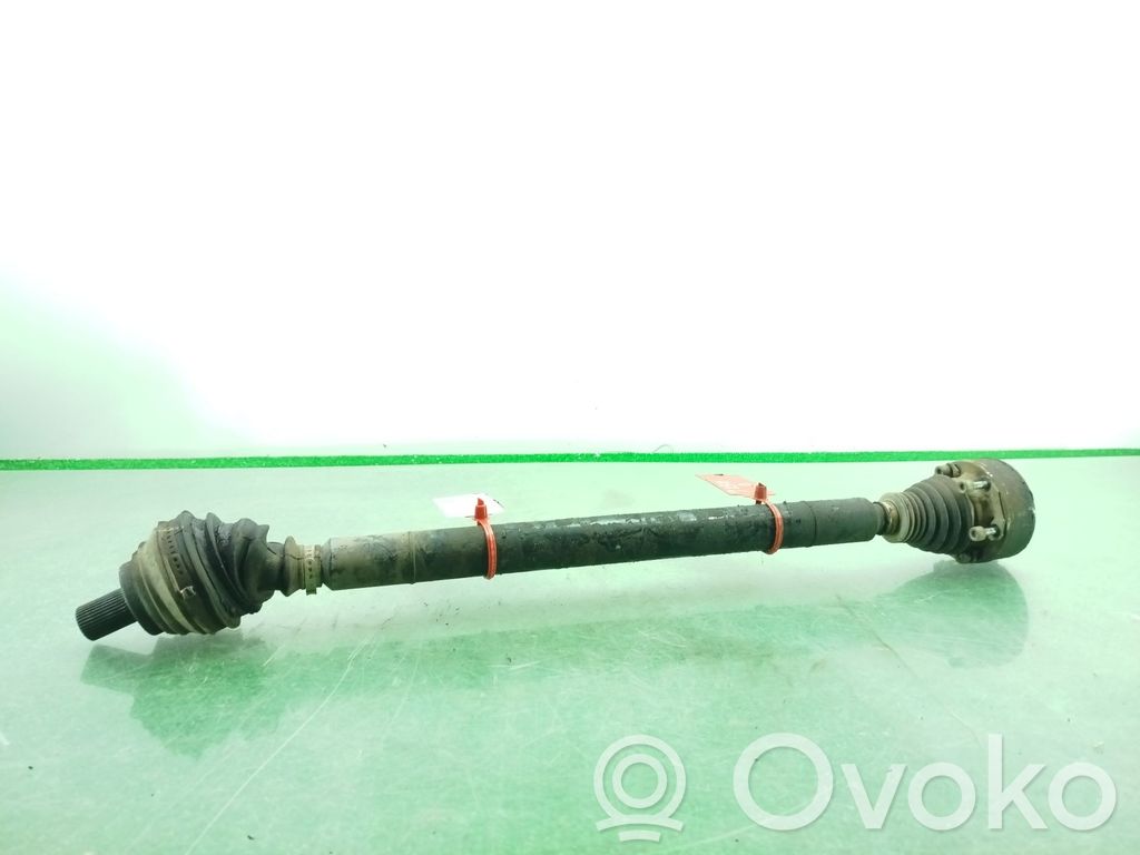 Etuvetoakseli   5Q0407272FF