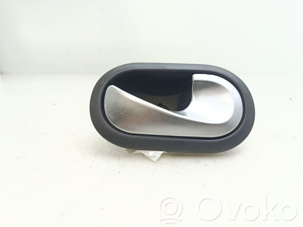 Renault Clio III Front door interior handle 