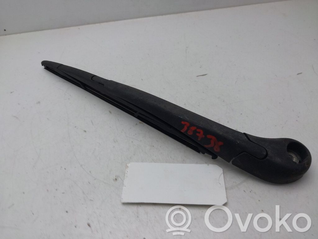Renault Clio III Takalasinpyyhkimen sulan varsi 