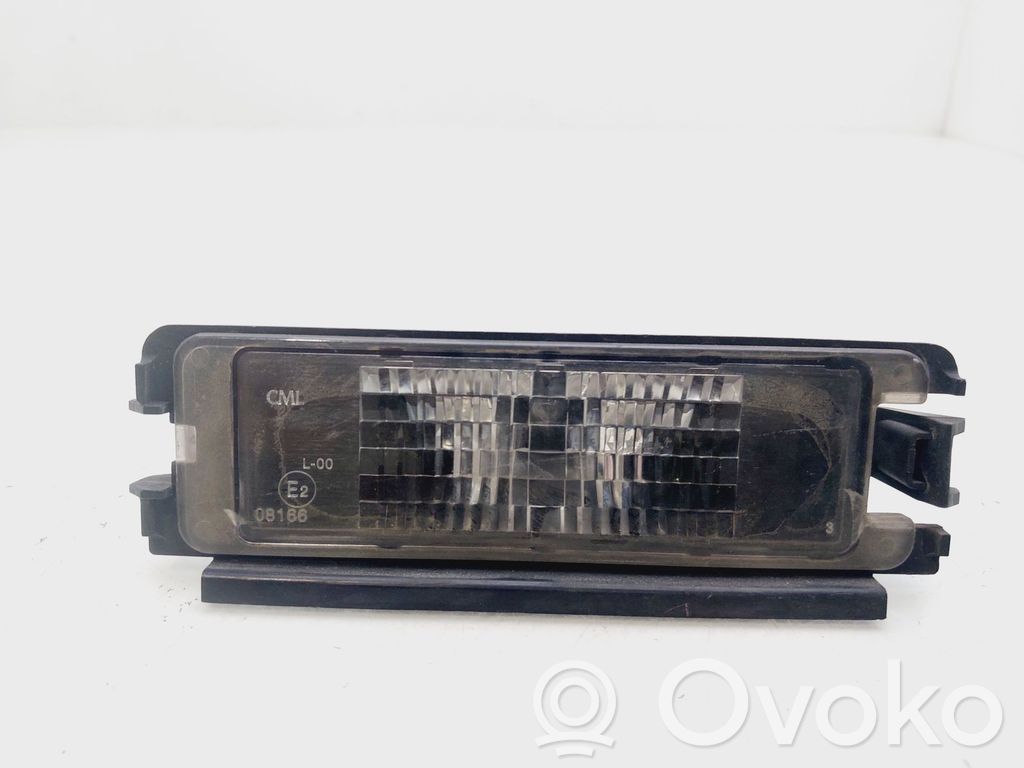 Dacia Sandero Lampa oświetlenia tylnej tablicy rejestracyjnej 