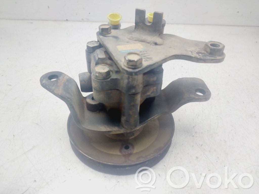 Ohjaustehostimen pumppu   4911044G10