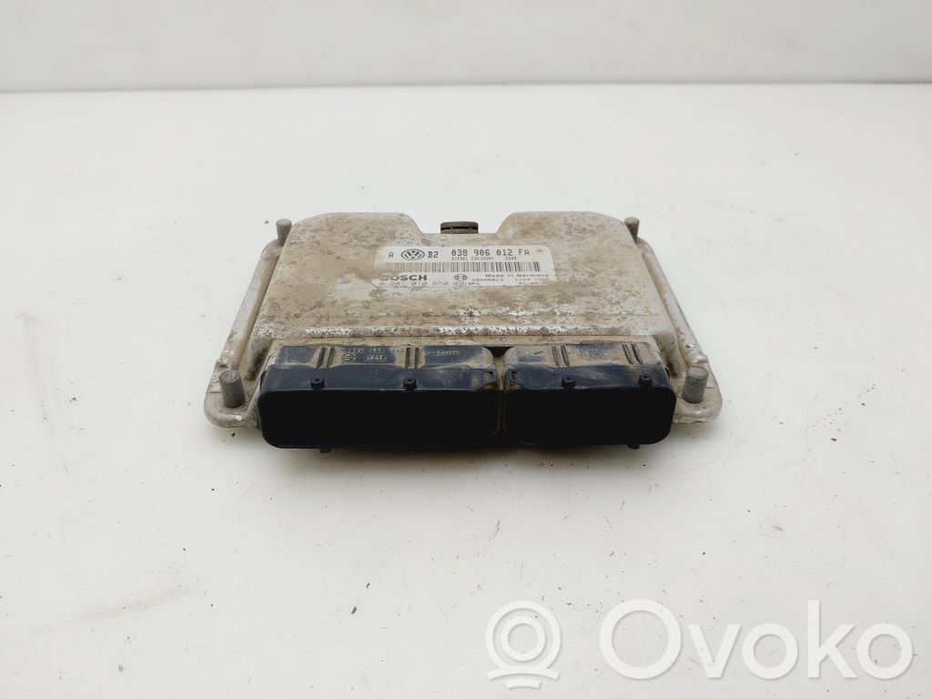 Volkswagen Golf IV Engine control unit/module 