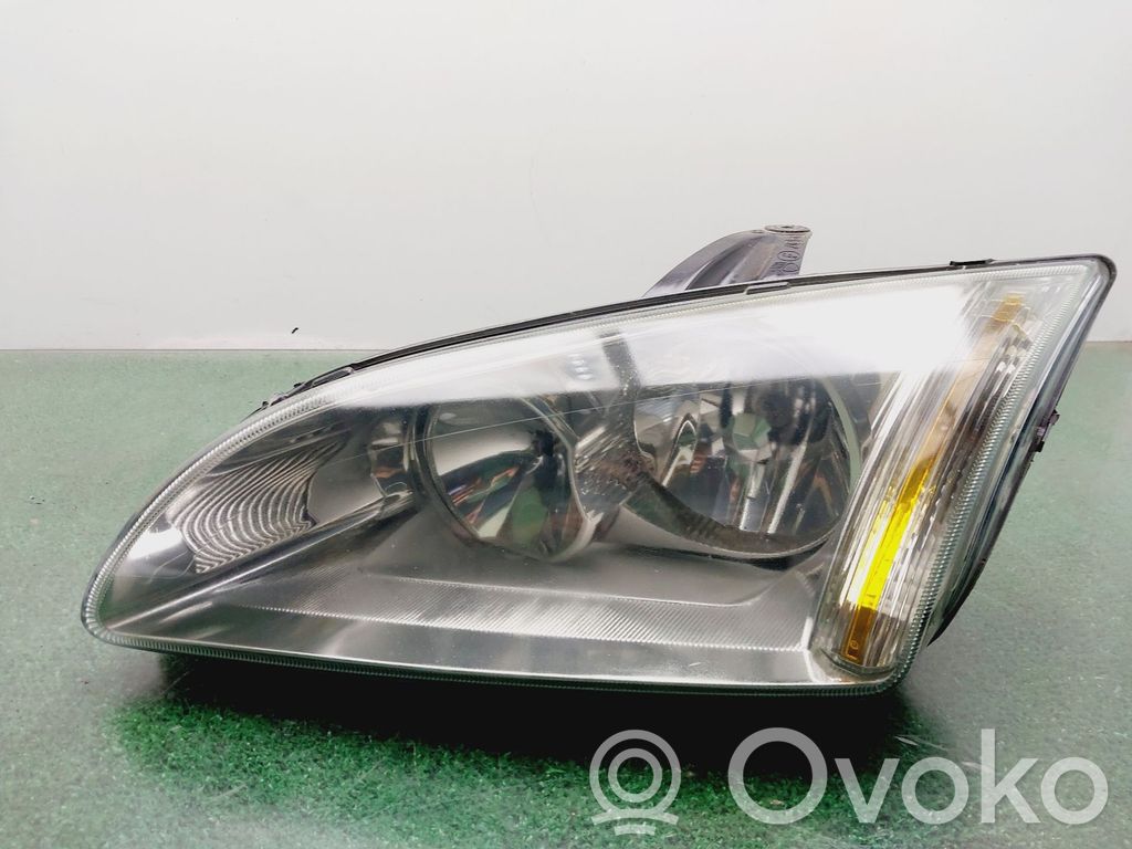 Ford Focus Headlight/headlamp 