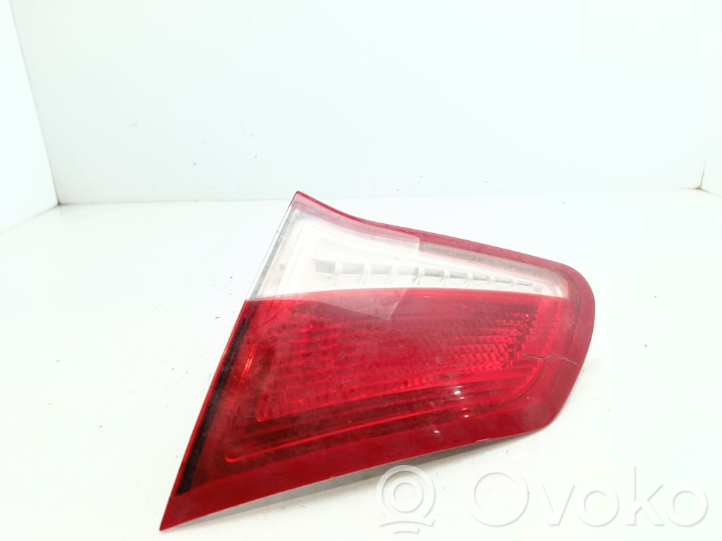 Citroen C4 I Takaluukun takavalot 