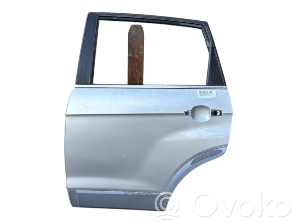 Chevrolet Captiva Galinės durys 