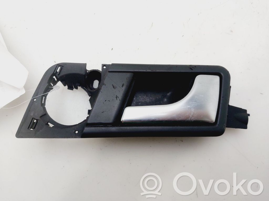 Audi A2 Manecilla interna puerta trasera 