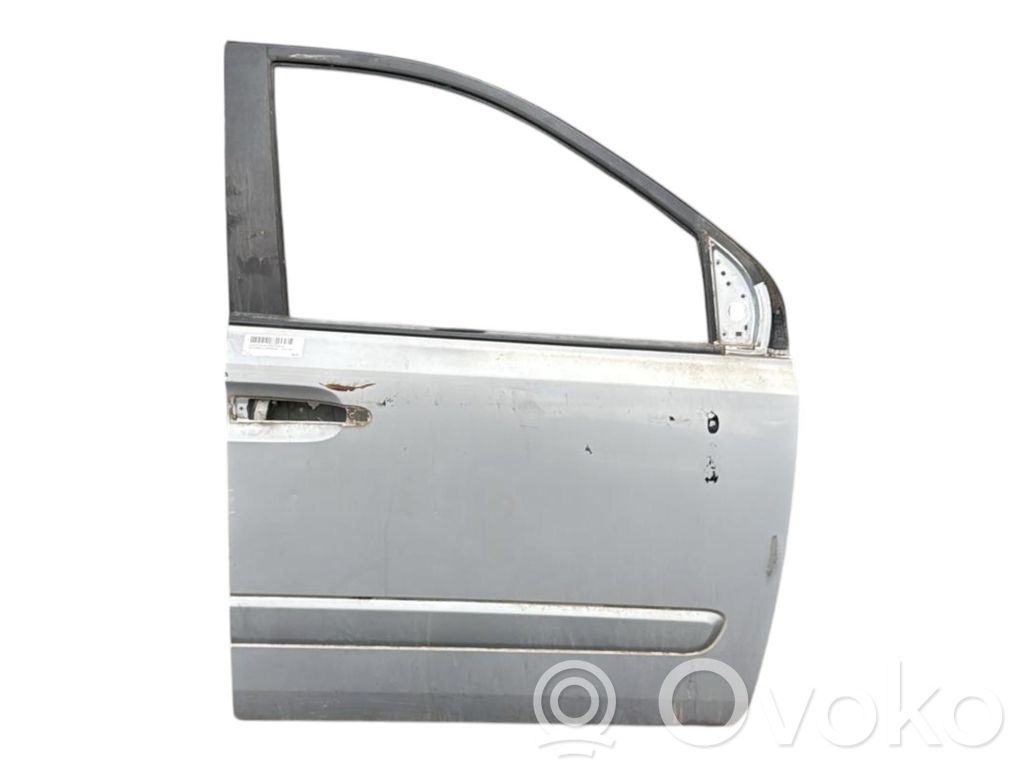 KIA Carnival Priekinės durys 