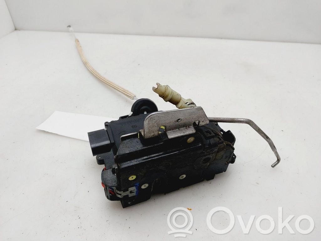 Front door lock   8Z1837015D