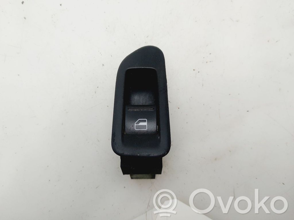 Volkswagen Golf VI Electric window control switch 