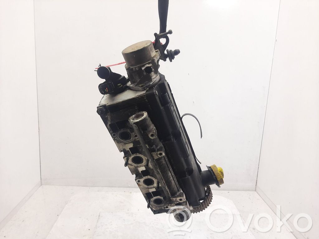 Renault Clio II Engine head 