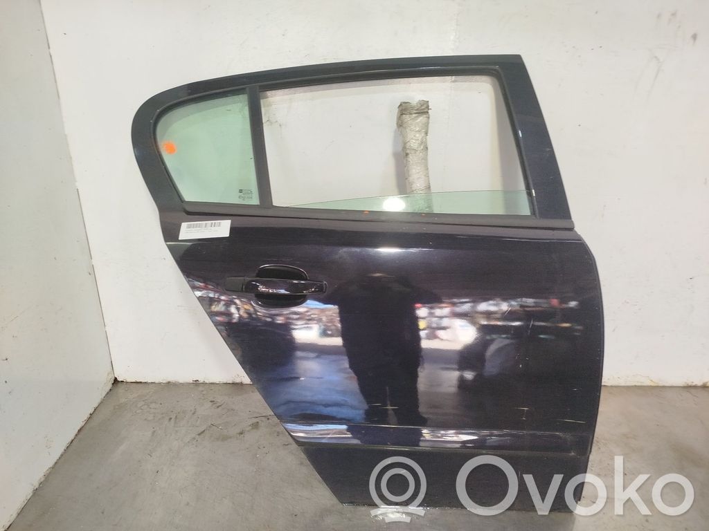 Opel Astra H Puerta trasera 